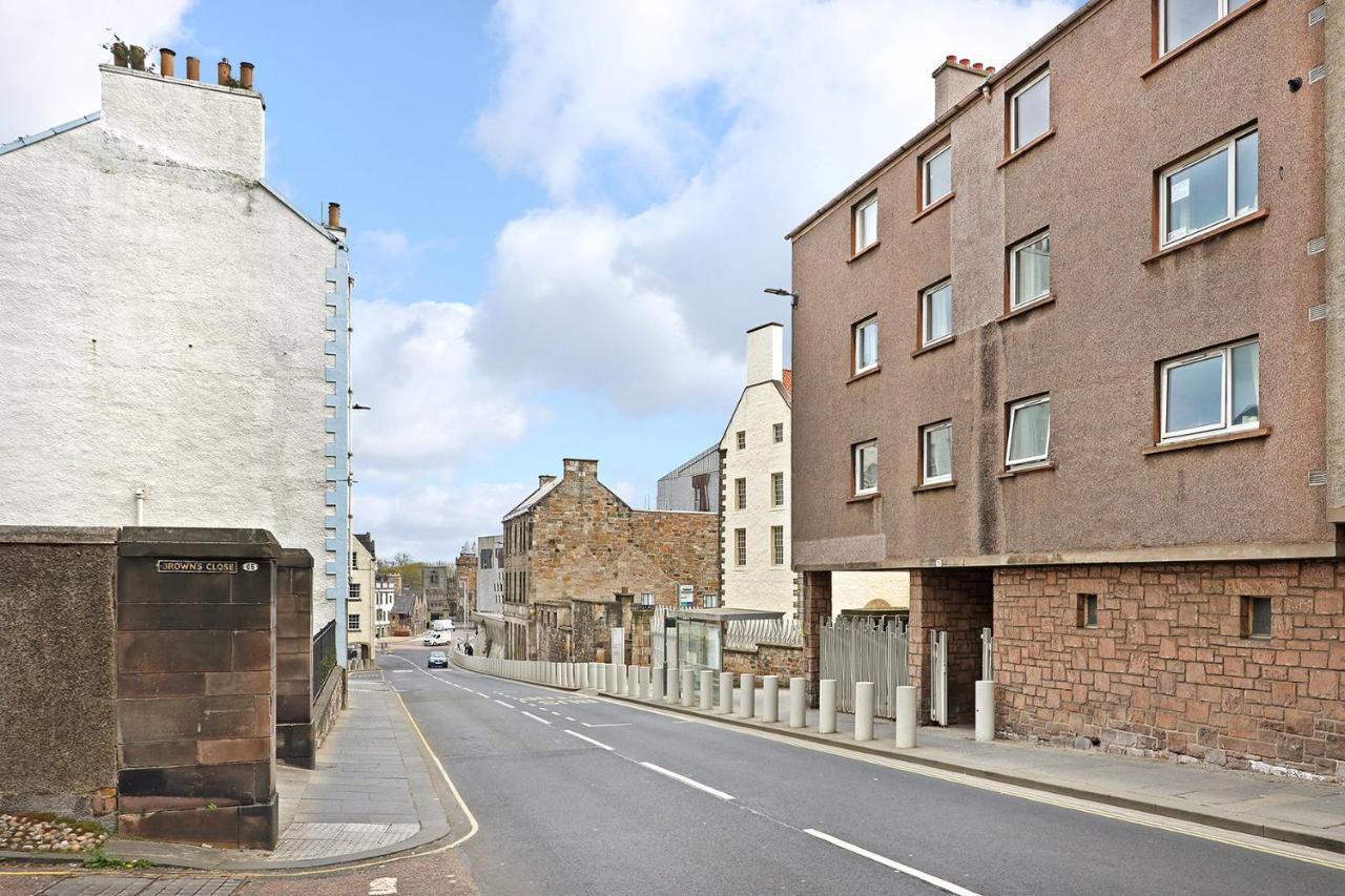 Joivy Contemporary Royal Mile Apartment With Balcony 爱丁堡 外观 照片